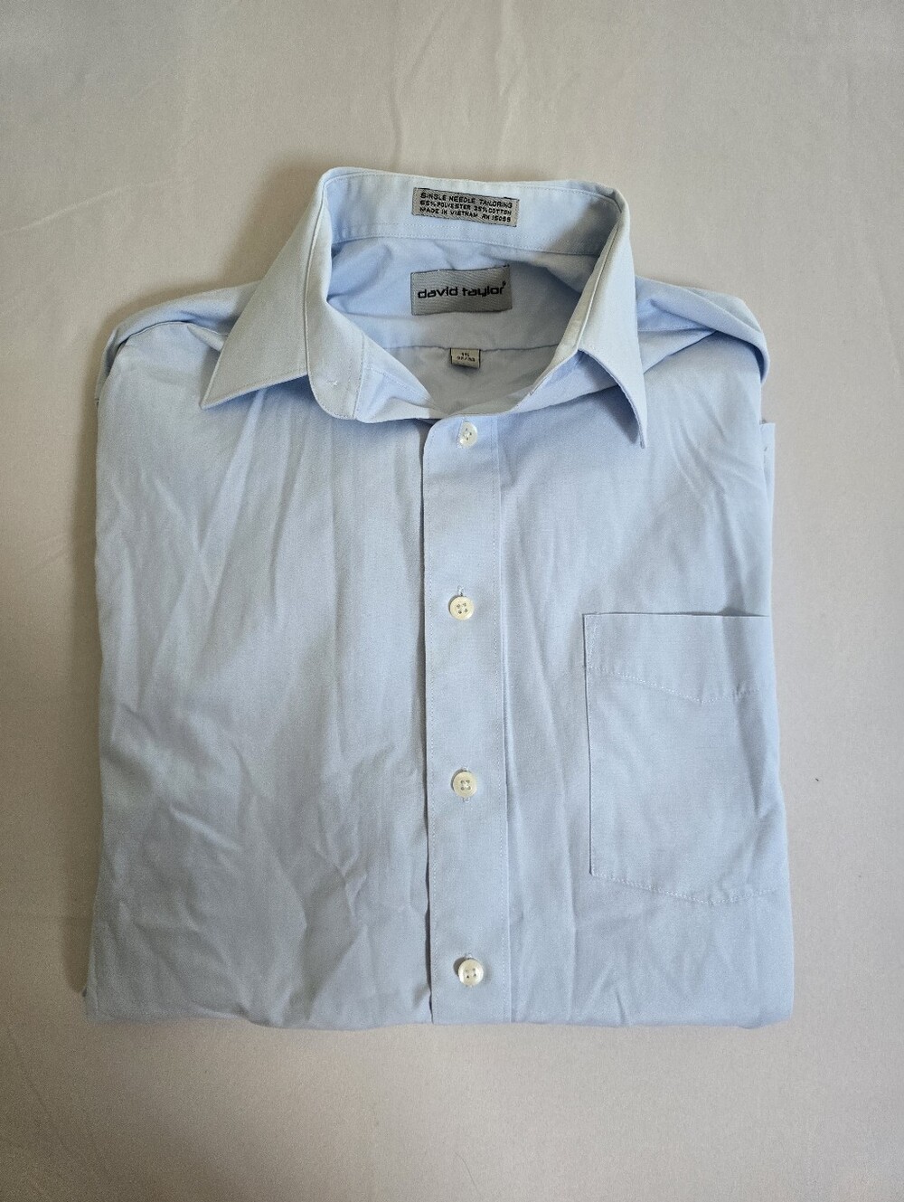 David Taylor Light Blue Long Sleeve Dress Shirt Size 32/33